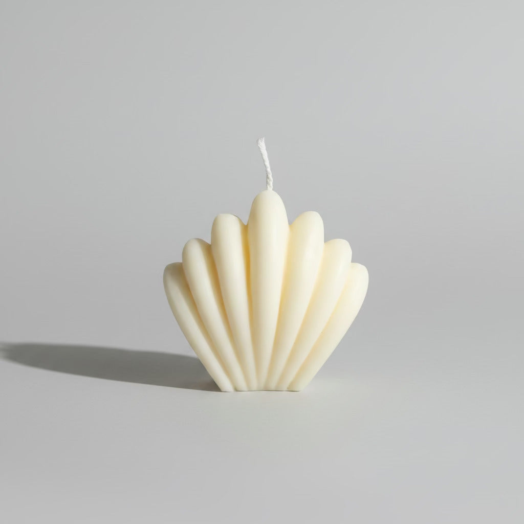 Bougie parfumée artisanale forme coquillage creme
