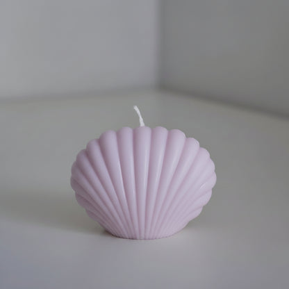 Bougie parfumée artisanale forme coquillage violet