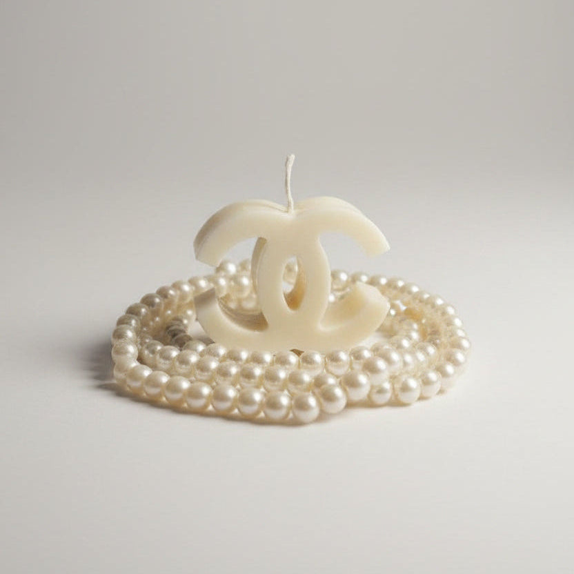Bougie parfumée artisanale forme logo C mini crème