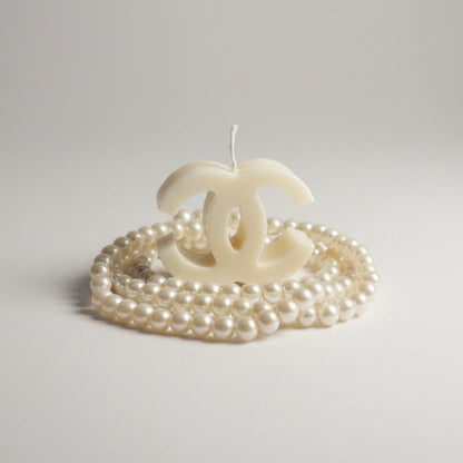 Bougie parfumée artisanale forme logo C mini crème