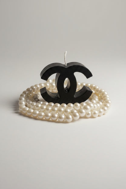 Bougie parfumée artisanale forme logo C mini noir