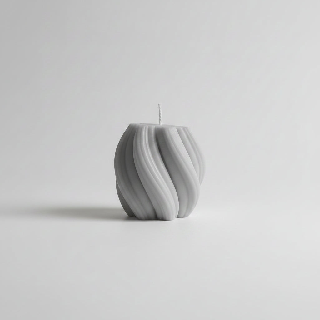 Bougie parfumée artisanale forme tressée gris