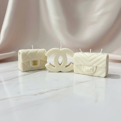 Bougie parfumée artisanale forme sac
et logo crème