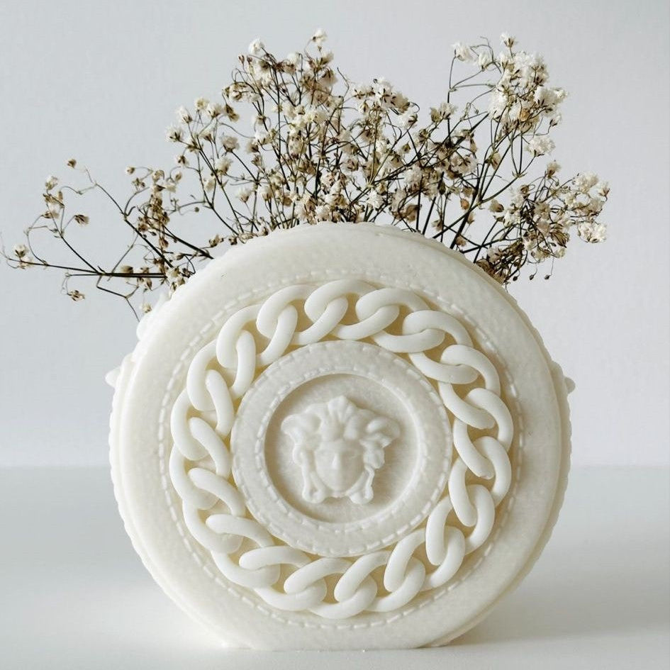 Bougie parfumée artisanale Sac rond Grand creme sur fond blanc
